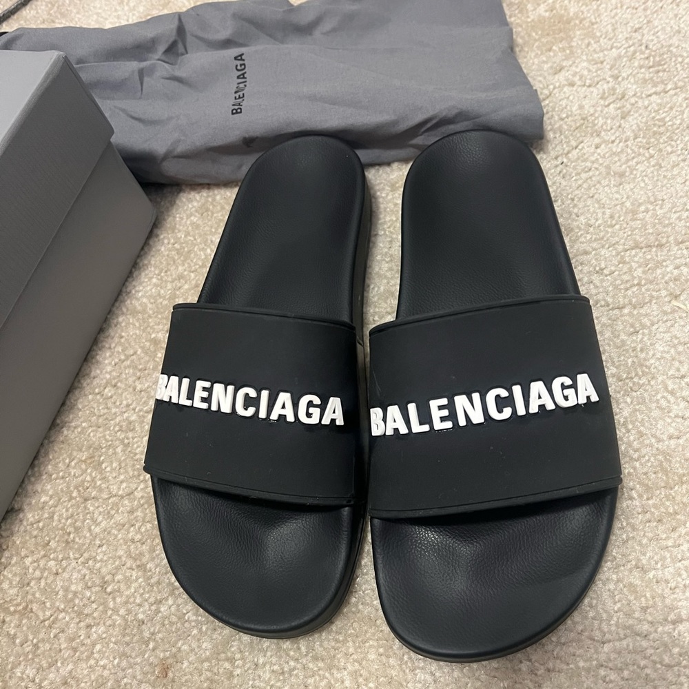 Balanciaga Black sandals
